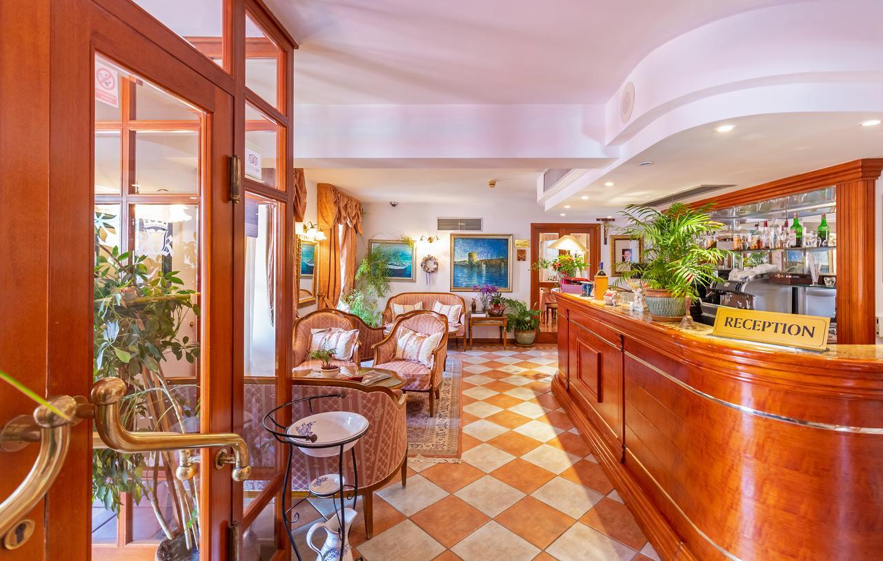 Hotel Ostrea ستون المظهر الخارجي الصورة