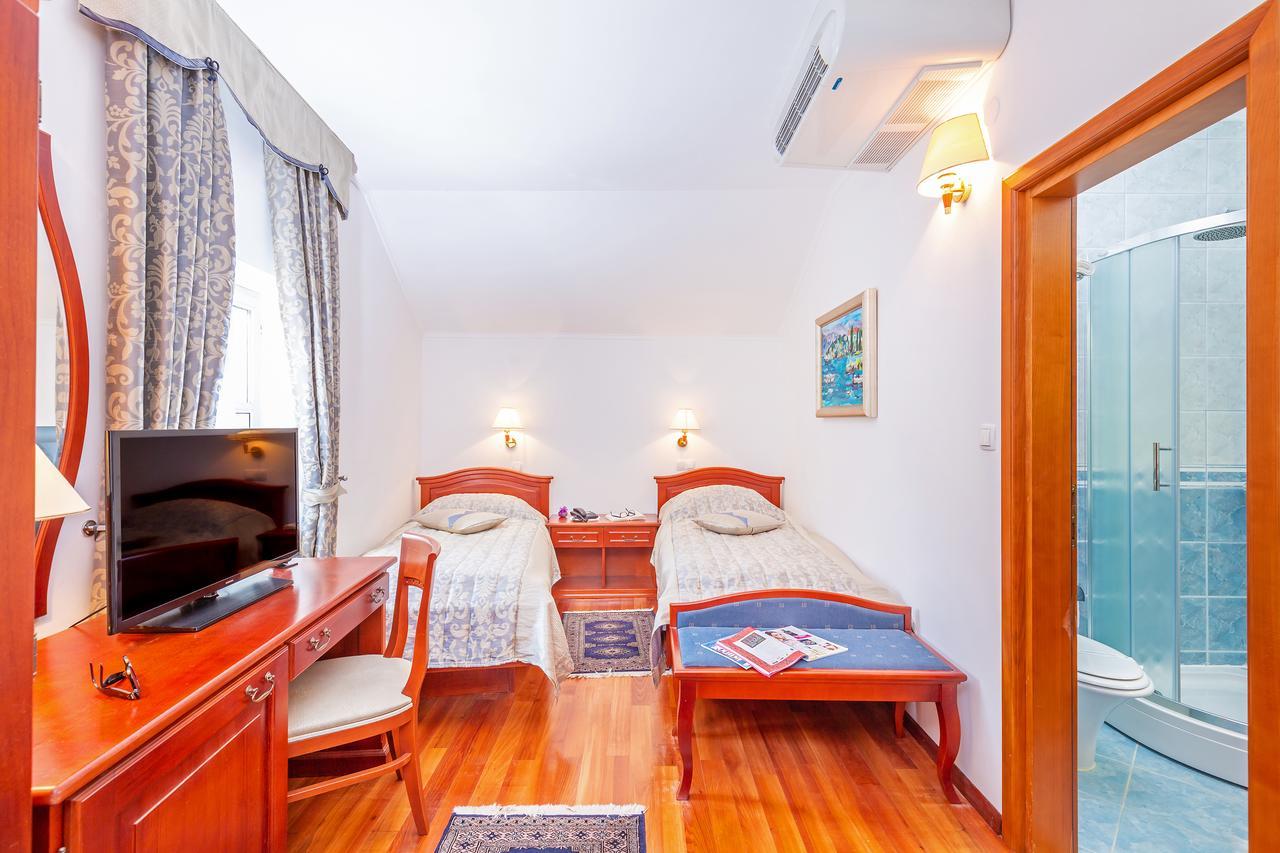 Hotel Ostrea ستون المظهر الخارجي الصورة