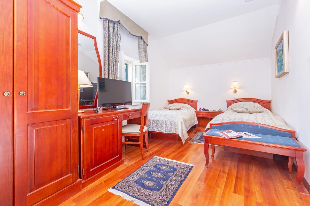 Hotel Ostrea ستون المظهر الخارجي الصورة