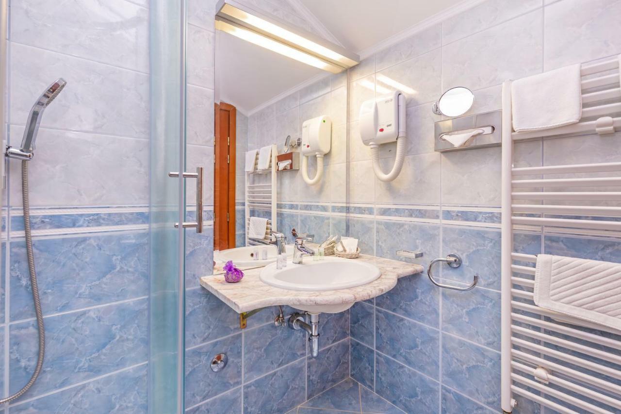 Hotel Ostrea ستون المظهر الخارجي الصورة